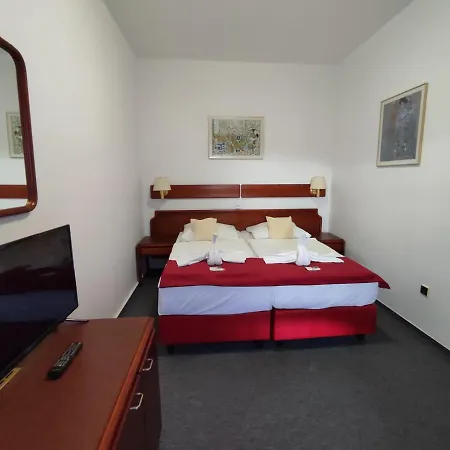 Bohemia Excellent 3* Klášterec nad Ohří